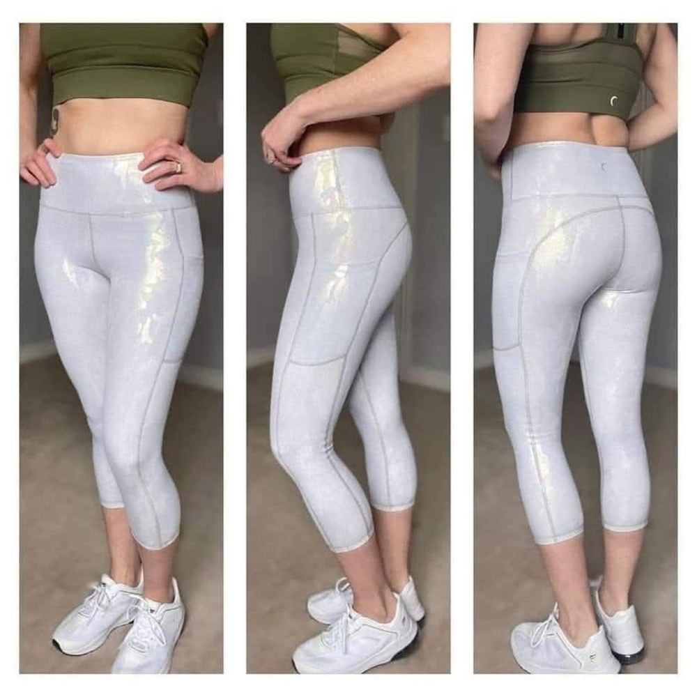 Silver Camo Metallic Light N Tight Zyia Crop Leggings - Size 8-10